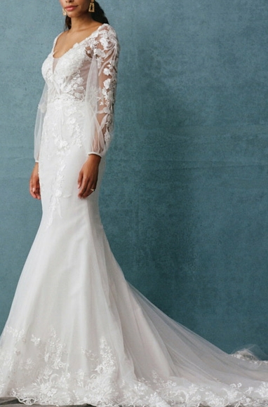 COPY - Off white long sleeve mermaid bridal gown wedding dress